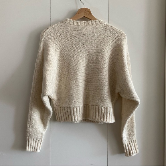 🍂fall drop🍂 Aritzia the group babaton alpaca sweater - Picture 4 of 5